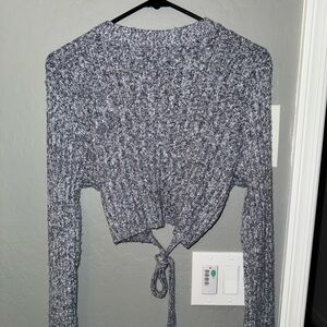 Forever 21 Navy Long Sleeve Crop Sweater